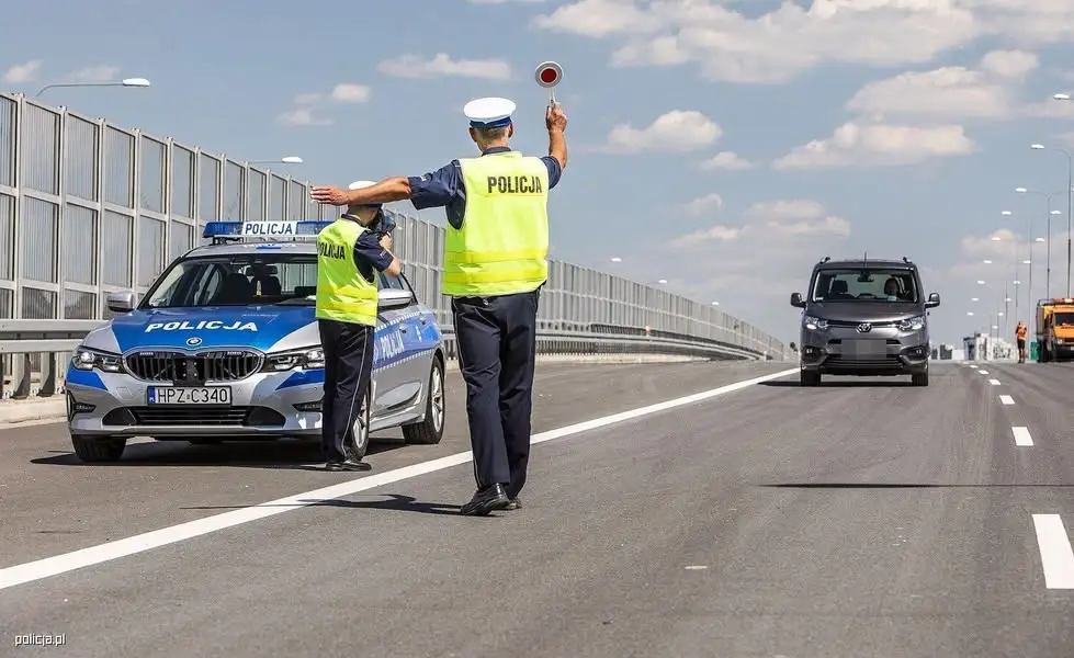 Policja apeluje o ostrożność podczas długiego weekendu majowego