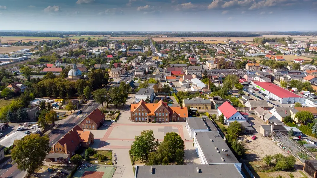 ON Sprawdza: Gmina Strzałkowo – budżet 2024 – dochody 71,6 mln zł, wydatki 70,9 mln zł. Nadwyżka 646 tys. zł, zadłużenie 15,5 mln zł