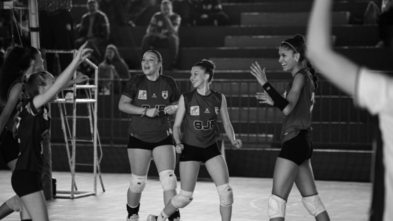 Gmina Ostrowite triumfuje w Samorządowym Turnieju Siatkówki