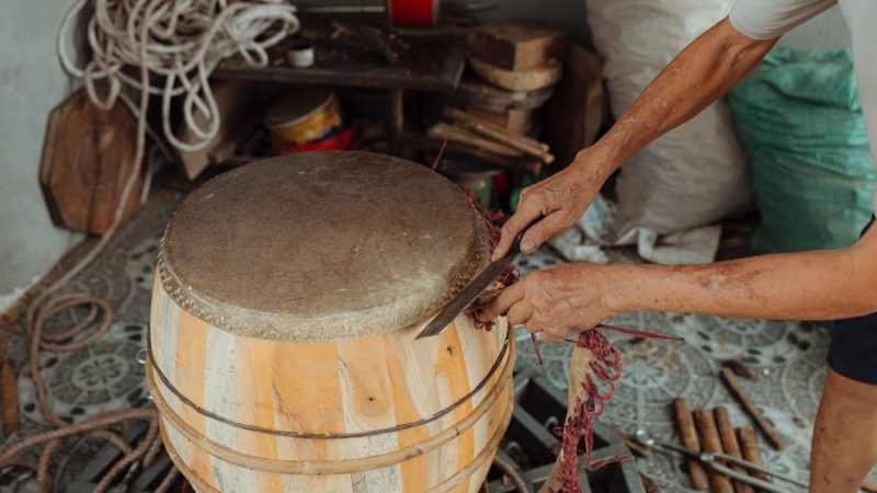 Rytmy Afryki w Szkole Podstawowej w Kotuni: Warsztaty bębniarskie dla uczniów