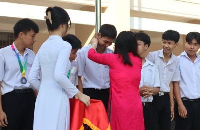 Uczniowie z powiatu słupeckiego rywalizowali w konkursie „Ogarnij Samorząd!”