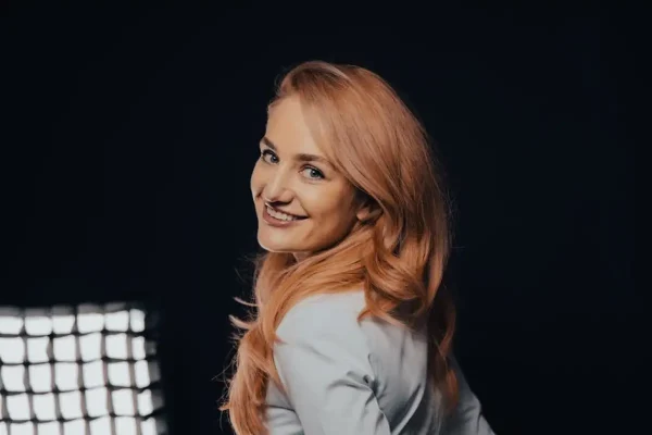 „Nieidealna” – nowy utwór zaDZIARY jako hymn samoakceptacji i walki z kompleksami