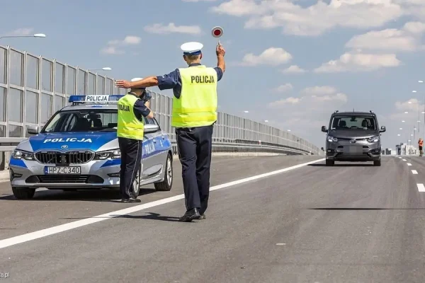 Służby apelują o ostrożność podczas długiego weekendu majowego