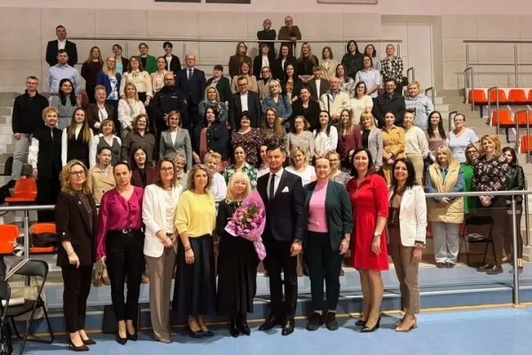 Sędzia Anna Maria Wesołowska z wizytą w Gminie Ostrowite – lekcja odpowiedzialności i empatii