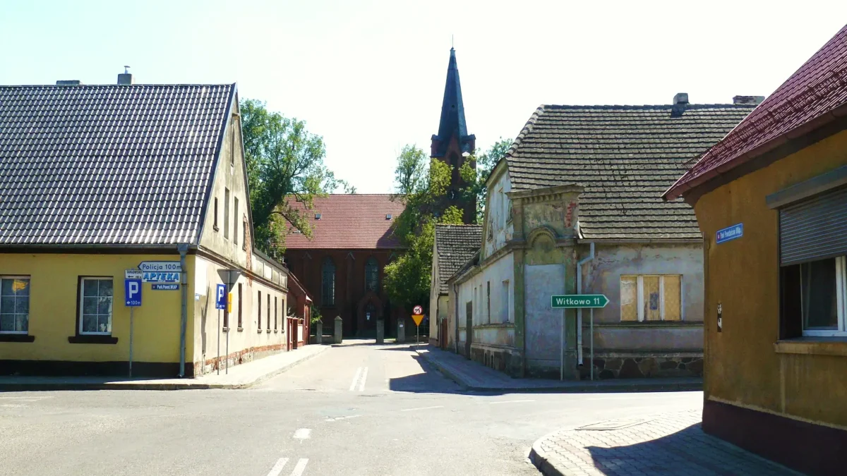Powidz – miasto królewskie nad Jeziorem Powidzkim