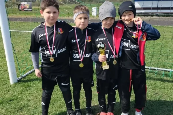 Nowy partner klubu piłkarskiego z Orchowa: Sm-Agro wspiera lokalny sport